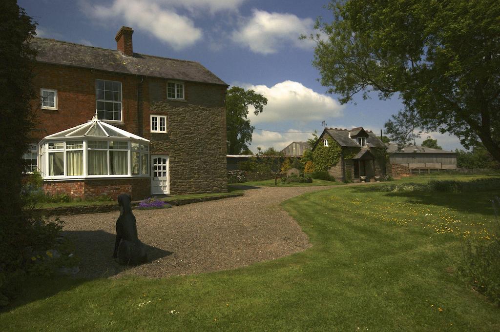 Hills Farm Bed & Breakfast Leominster Luaran gambar