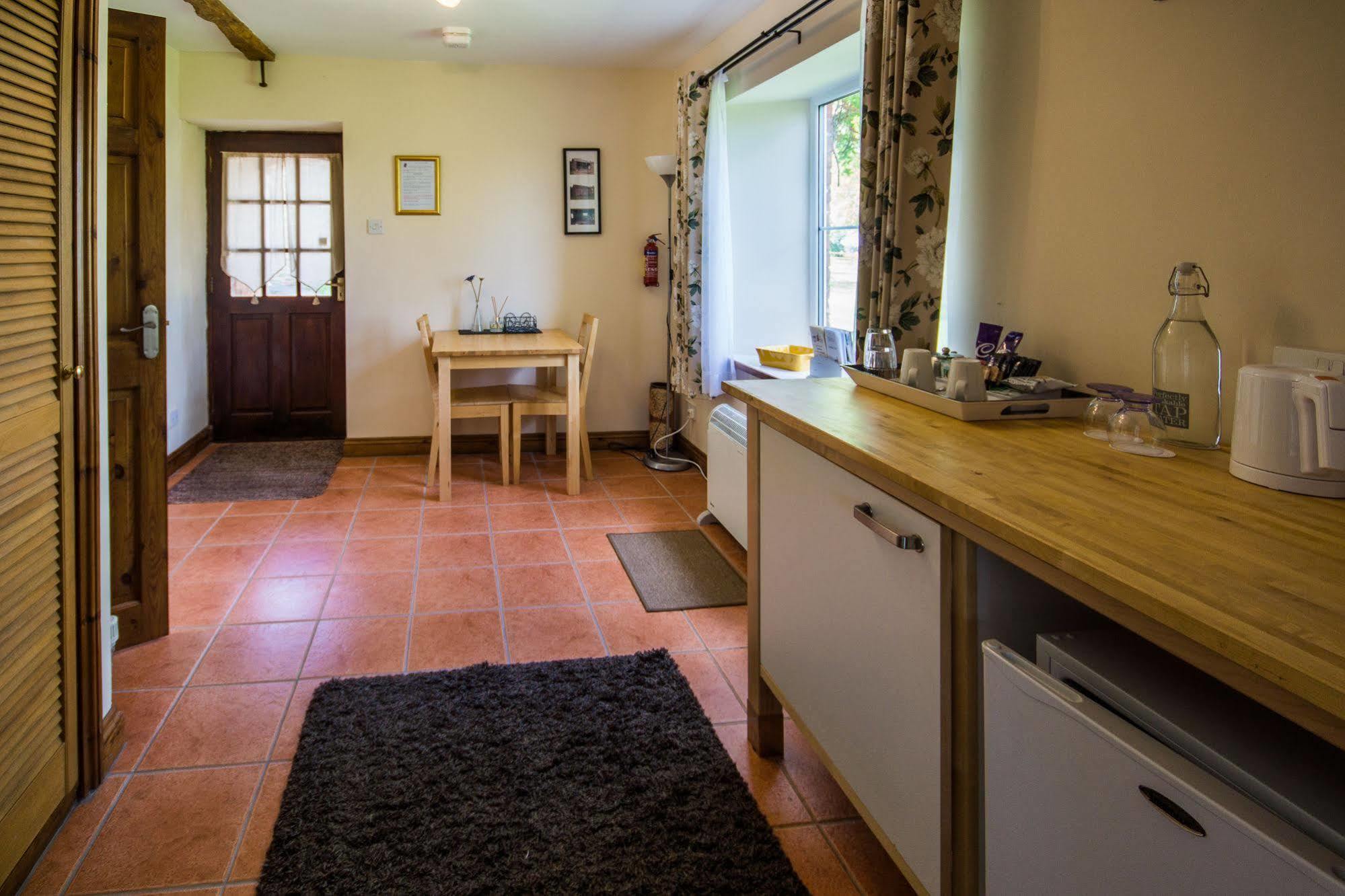 Hills Farm Bed & Breakfast Leominster Luaran gambar